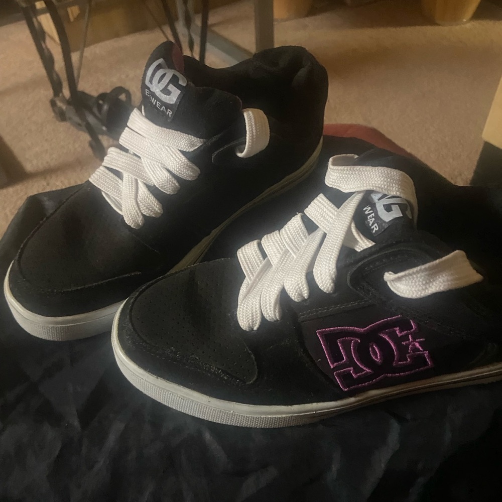 Women’s DC shoes